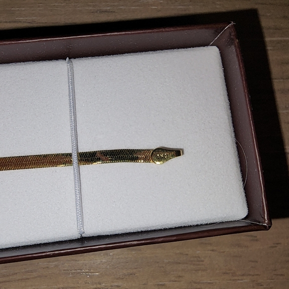 Solid 10k Gold Bracelet - Picture 5 of 15